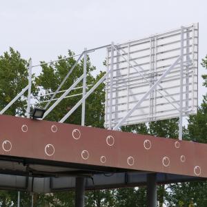 Jak wybrać konstrukcję pod baner reklamowy LED?